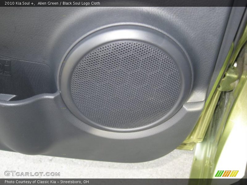 Alien Green / Black Soul Logo Cloth 2010 Kia Soul +
