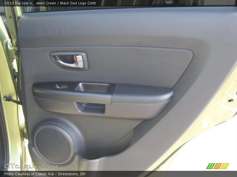 Alien Green / Black Soul Logo Cloth 2010 Kia Soul +