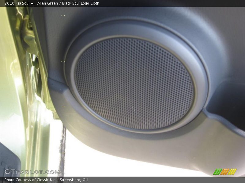 Alien Green / Black Soul Logo Cloth 2010 Kia Soul +