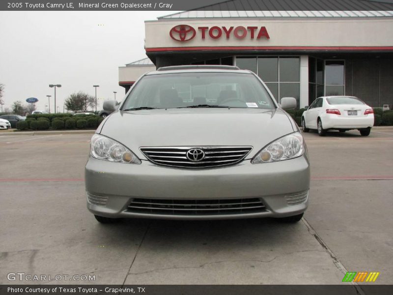 Mineral Green Opalescent / Gray 2005 Toyota Camry LE