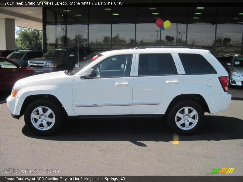 Stone White / Dark Slate Gray 2010 Jeep Grand Cherokee Laredo