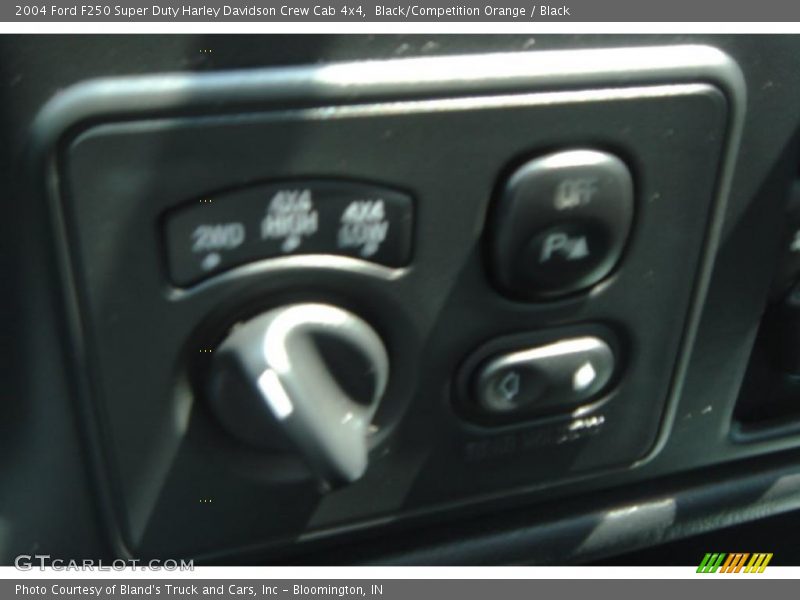 Black/Competition Orange / Black 2004 Ford F250 Super Duty Harley Davidson Crew Cab 4x4