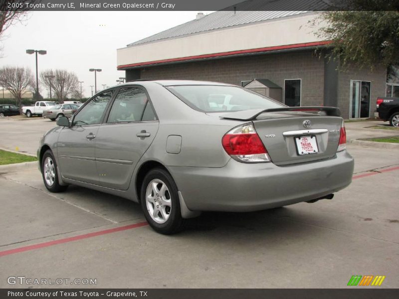 Mineral Green Opalescent / Gray 2005 Toyota Camry LE