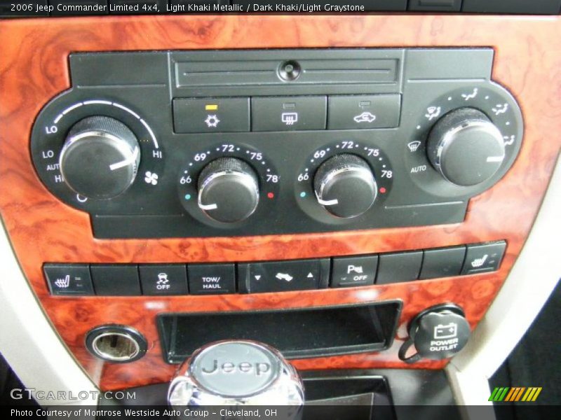 Light Khaki Metallic / Dark Khaki/Light Graystone 2006 Jeep Commander Limited 4x4