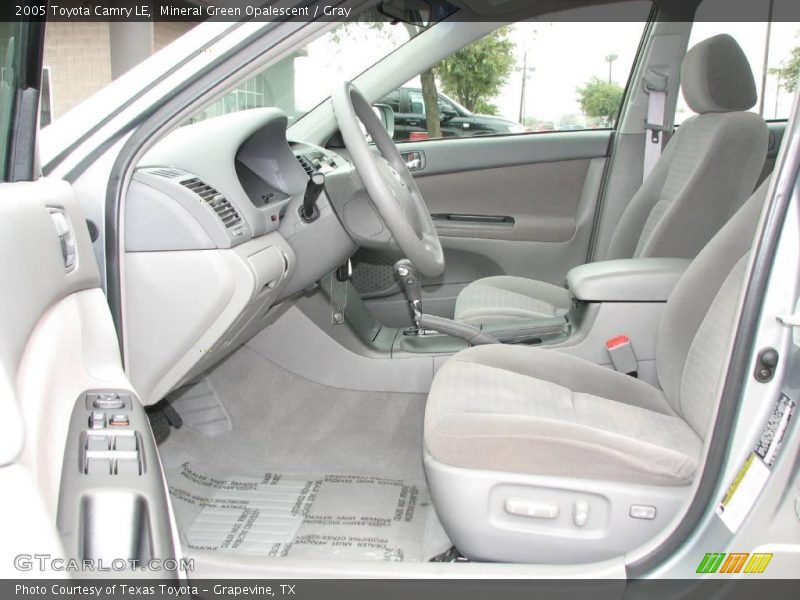 Mineral Green Opalescent / Gray 2005 Toyota Camry LE