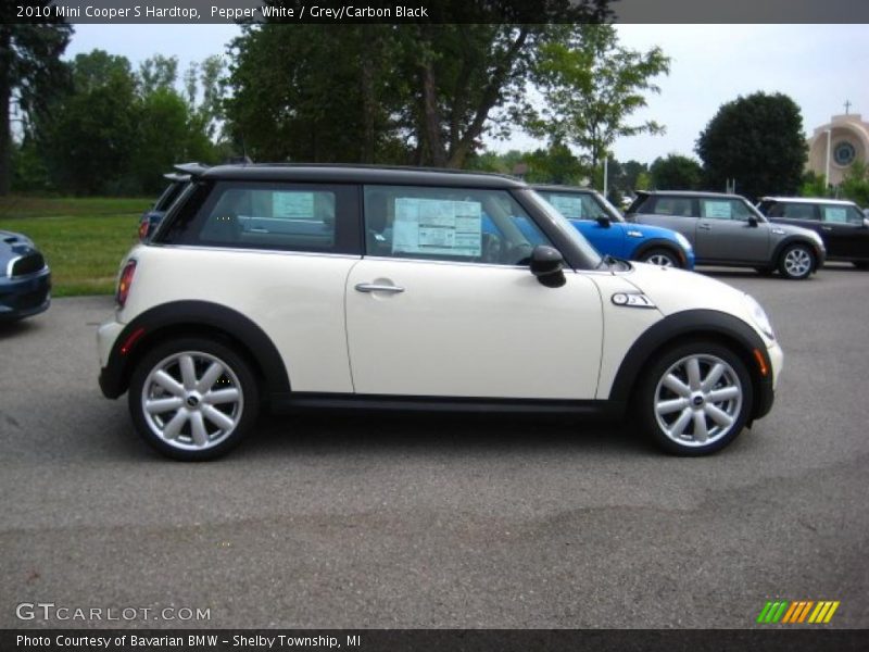 Pepper White / Grey/Carbon Black 2010 Mini Cooper S Hardtop
