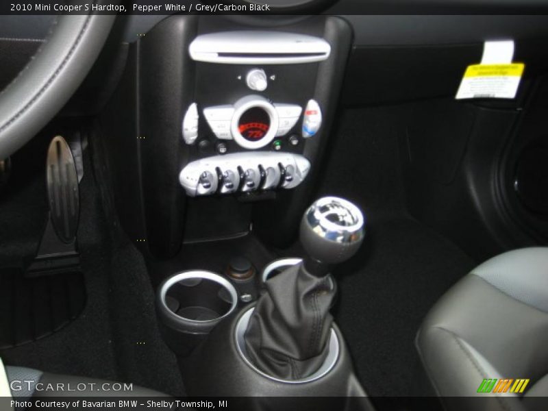 Pepper White / Grey/Carbon Black 2010 Mini Cooper S Hardtop