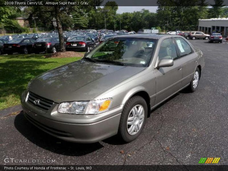 Antique Sage Pearl / Gray 2000 Toyota Camry LE