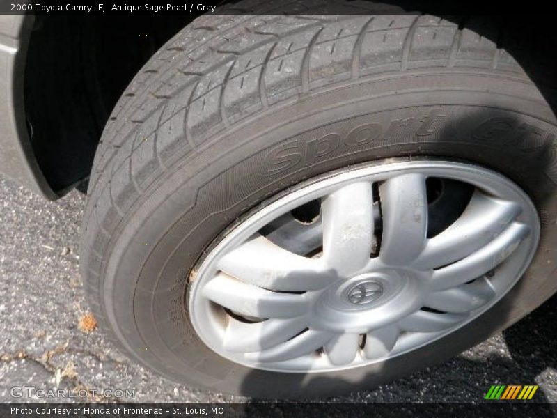 Antique Sage Pearl / Gray 2000 Toyota Camry LE