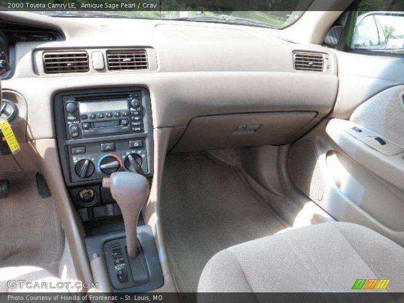 Antique Sage Pearl / Gray 2000 Toyota Camry LE
