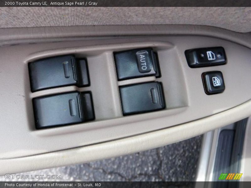 Antique Sage Pearl / Gray 2000 Toyota Camry LE