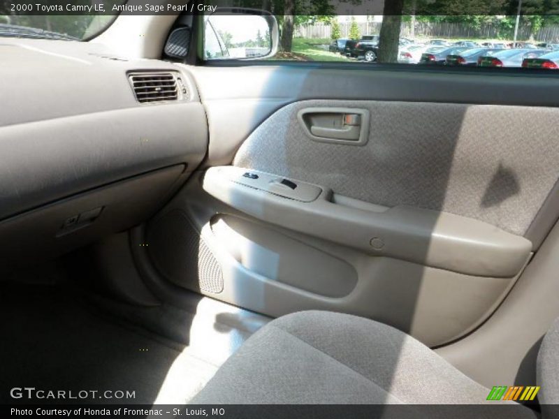 Antique Sage Pearl / Gray 2000 Toyota Camry LE
