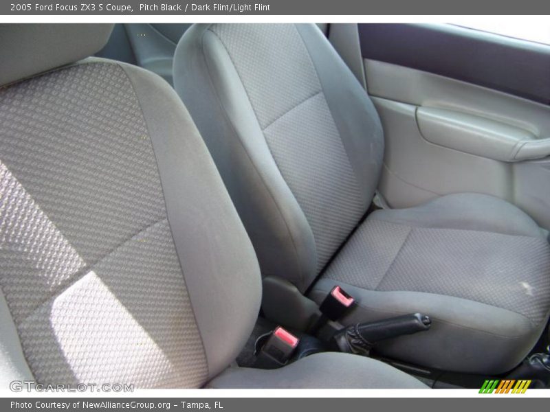 Pitch Black / Dark Flint/Light Flint 2005 Ford Focus ZX3 S Coupe