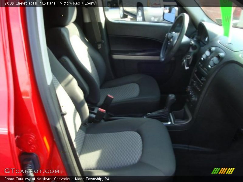 Victory Red / Ebony 2009 Chevrolet HHR LS Panel