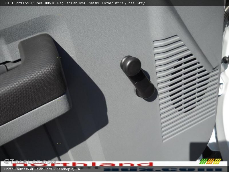 Oxford White / Steel Grey 2011 Ford F550 Super Duty XL Regular Cab 4x4 Chassis