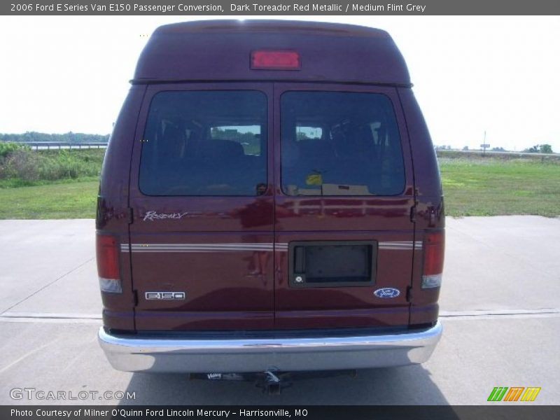 Dark Toreador Red Metallic / Medium Flint Grey 2006 Ford E Series Van E150 Passenger Conversion