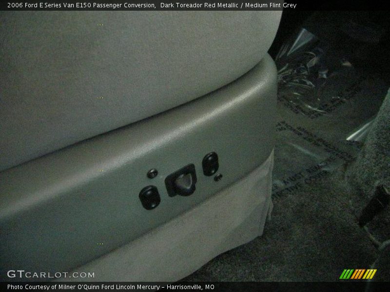 Dark Toreador Red Metallic / Medium Flint Grey 2006 Ford E Series Van E150 Passenger Conversion