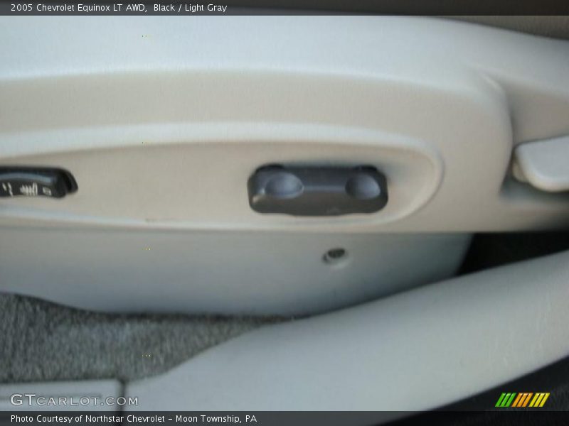 Black / Light Gray 2005 Chevrolet Equinox LT AWD