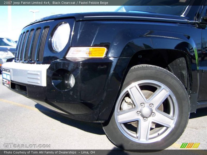 Black Clearcoat / Pastel Pebble Beige 2007 Jeep Patriot Limited 4x4