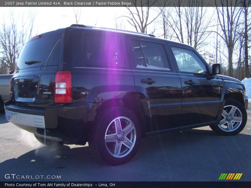 Black Clearcoat / Pastel Pebble Beige 2007 Jeep Patriot Limited 4x4