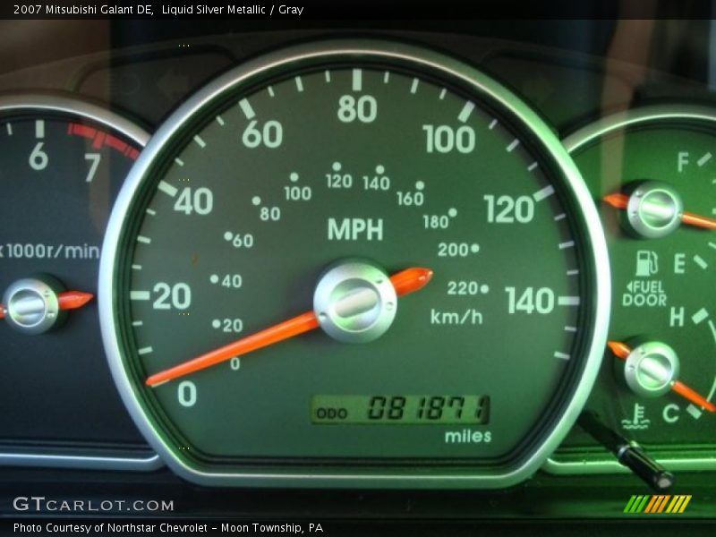 Liquid Silver Metallic / Gray 2007 Mitsubishi Galant DE