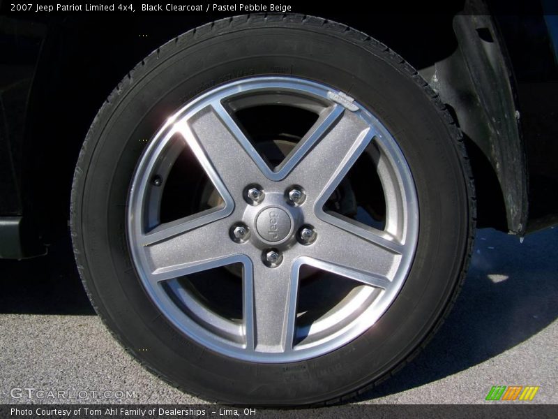 Black Clearcoat / Pastel Pebble Beige 2007 Jeep Patriot Limited 4x4