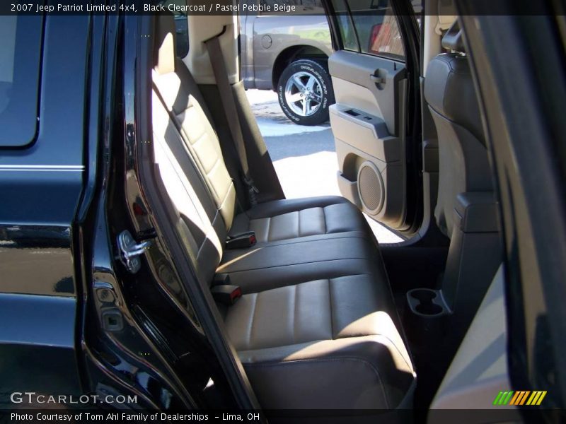 Black Clearcoat / Pastel Pebble Beige 2007 Jeep Patriot Limited 4x4