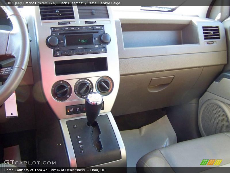 Black Clearcoat / Pastel Pebble Beige 2007 Jeep Patriot Limited 4x4
