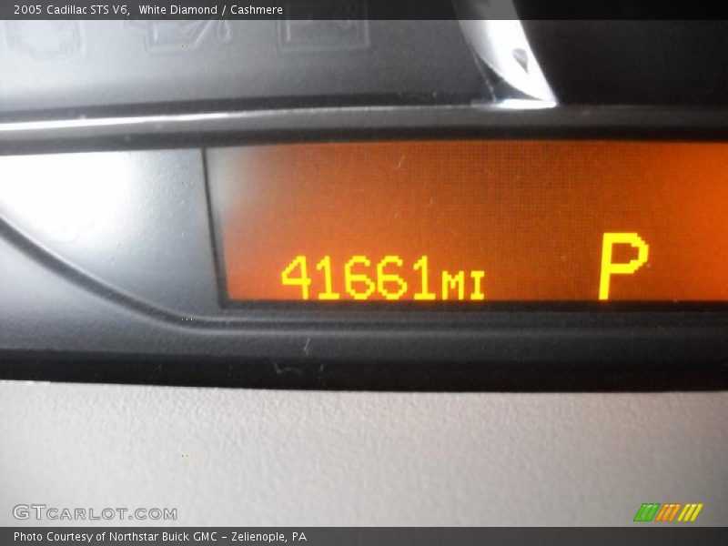 White Diamond / Cashmere 2005 Cadillac STS V6