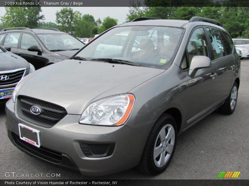 Titanium Gray / Beige 2009 Kia Rondo LX