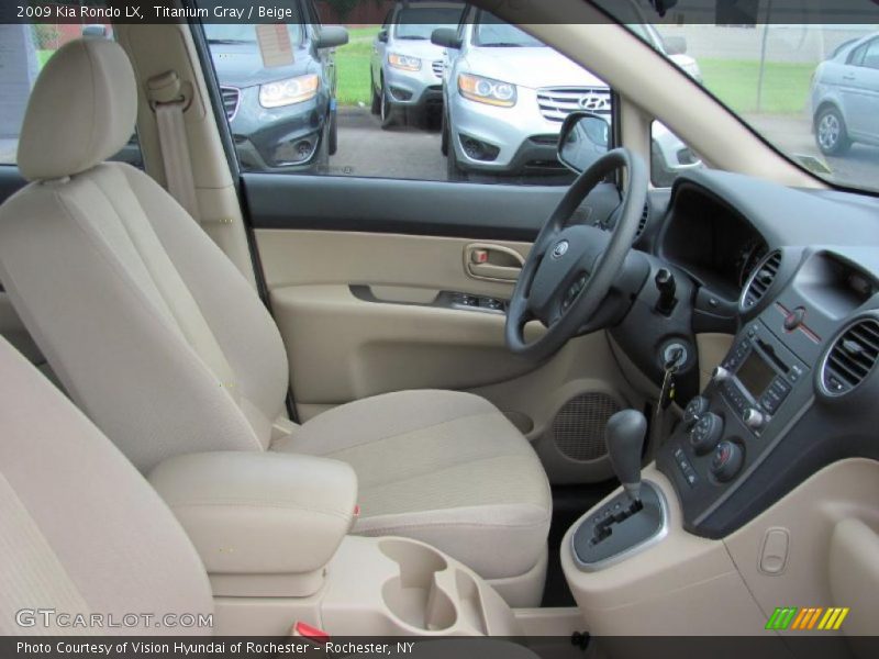 Titanium Gray / Beige 2009 Kia Rondo LX
