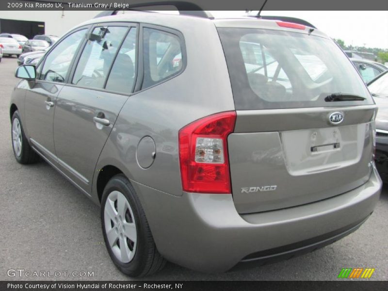 Titanium Gray / Beige 2009 Kia Rondo LX