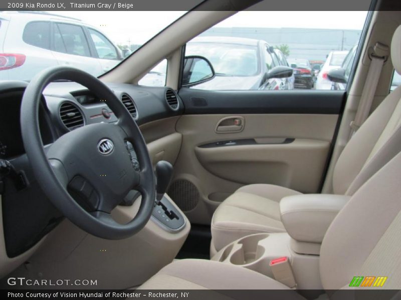 Titanium Gray / Beige 2009 Kia Rondo LX