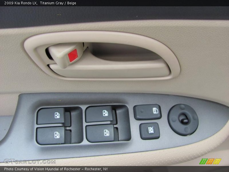 Titanium Gray / Beige 2009 Kia Rondo LX