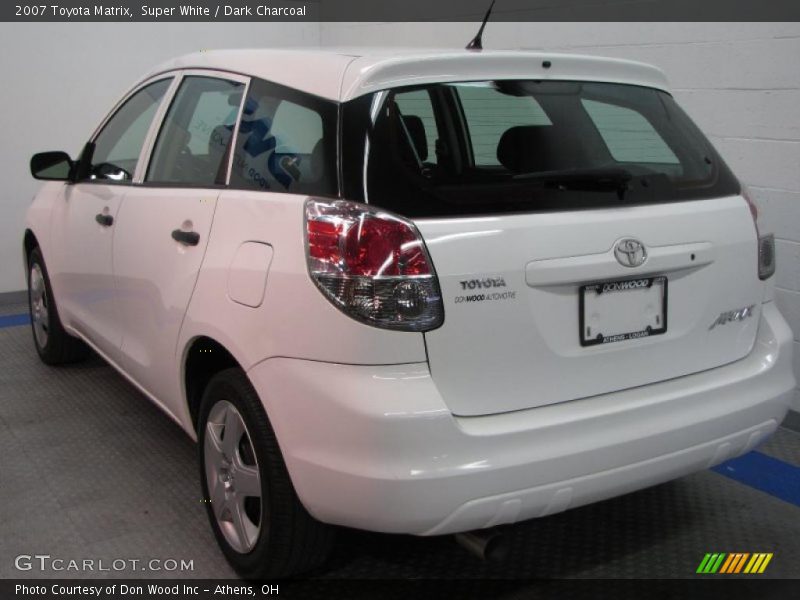 Super White / Dark Charcoal 2007 Toyota Matrix