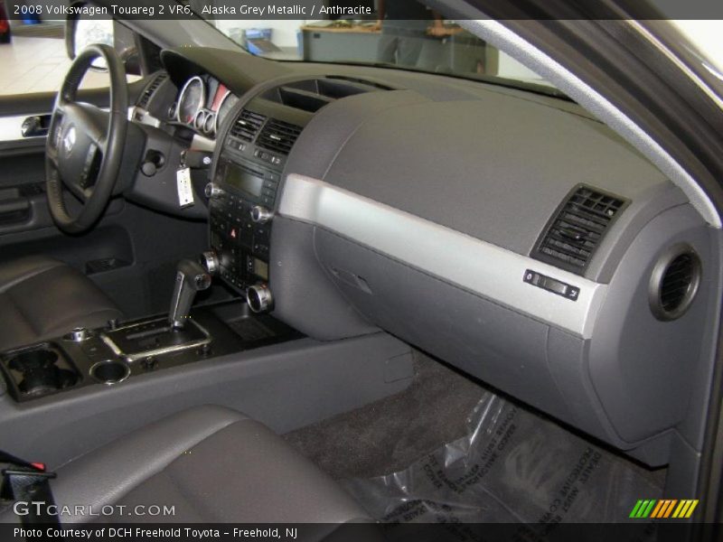 Alaska Grey Metallic / Anthracite 2008 Volkswagen Touareg 2 VR6