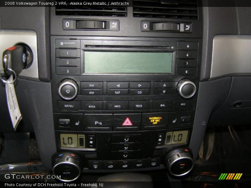 Alaska Grey Metallic / Anthracite 2008 Volkswagen Touareg 2 VR6
