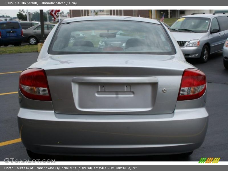 Diamond Silver / Gray 2005 Kia Rio Sedan