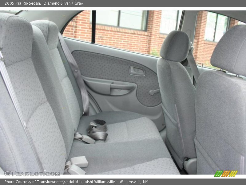 Diamond Silver / Gray 2005 Kia Rio Sedan