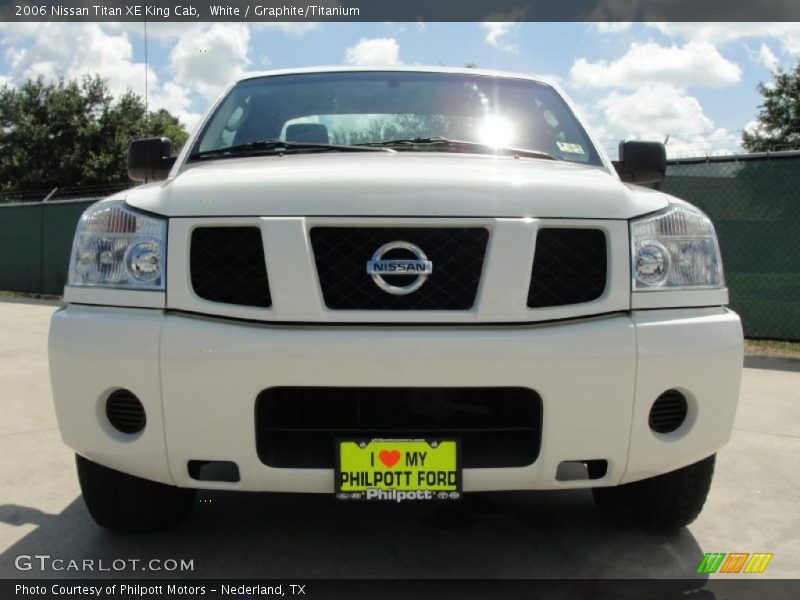 White / Graphite/Titanium 2006 Nissan Titan XE King Cab
