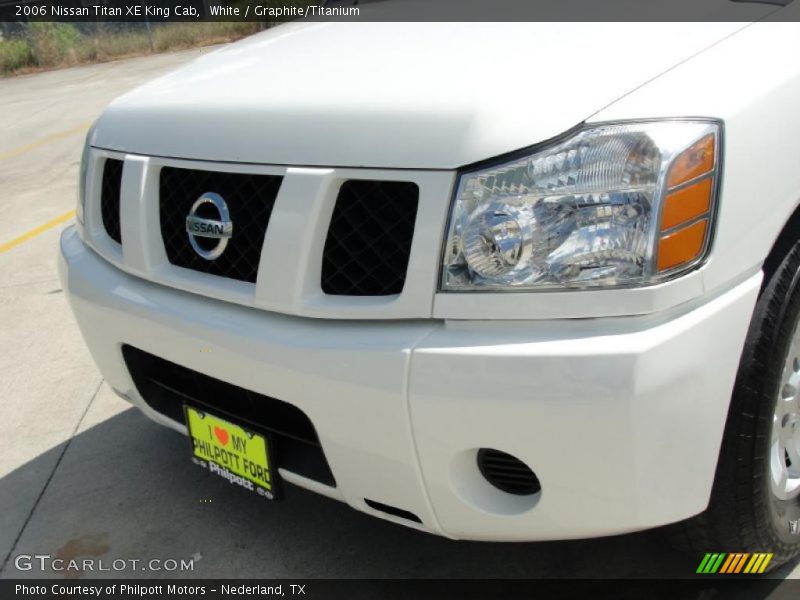 White / Graphite/Titanium 2006 Nissan Titan XE King Cab