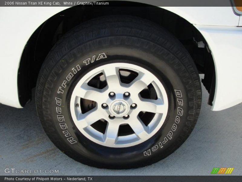 White / Graphite/Titanium 2006 Nissan Titan XE King Cab