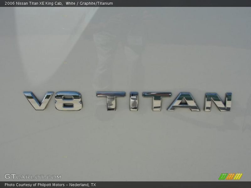 White / Graphite/Titanium 2006 Nissan Titan XE King Cab