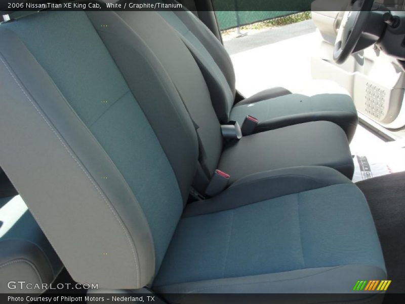 White / Graphite/Titanium 2006 Nissan Titan XE King Cab