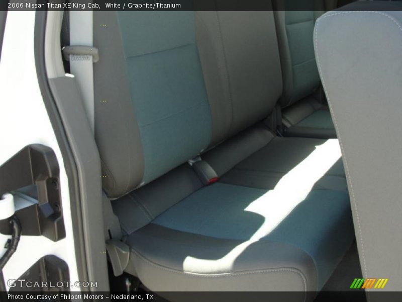 White / Graphite/Titanium 2006 Nissan Titan XE King Cab