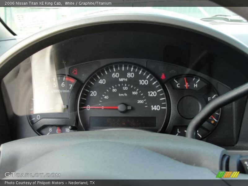 White / Graphite/Titanium 2006 Nissan Titan XE King Cab
