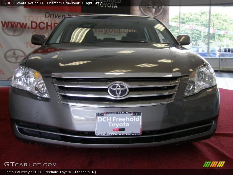 Phantom Gray Pearl / Light Gray 2006 Toyota Avalon XL