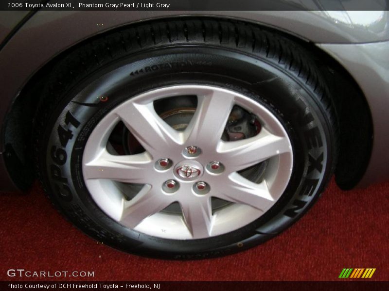 Phantom Gray Pearl / Light Gray 2006 Toyota Avalon XL