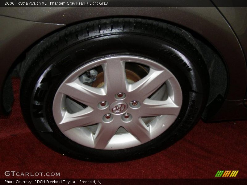 Phantom Gray Pearl / Light Gray 2006 Toyota Avalon XL