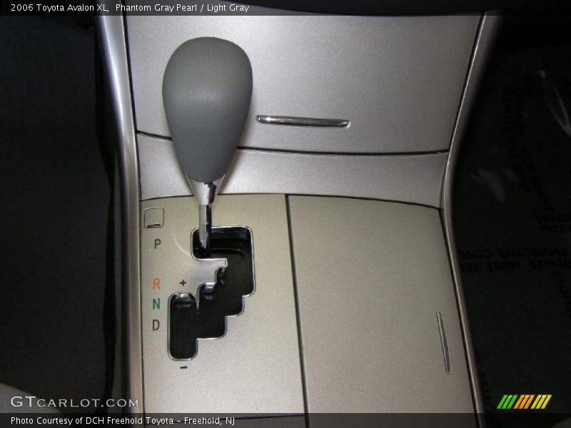 Phantom Gray Pearl / Light Gray 2006 Toyota Avalon XL
